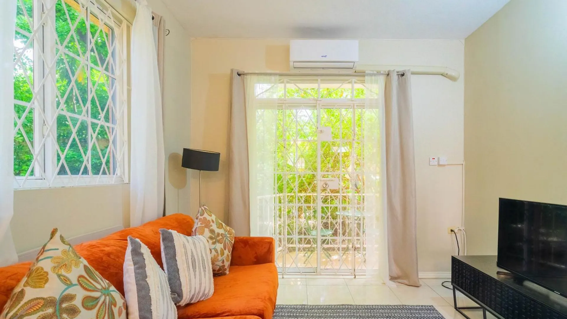 Musgrave Annex- Comfy 1 Bedroom Apartment On The Ground Floor Kingston