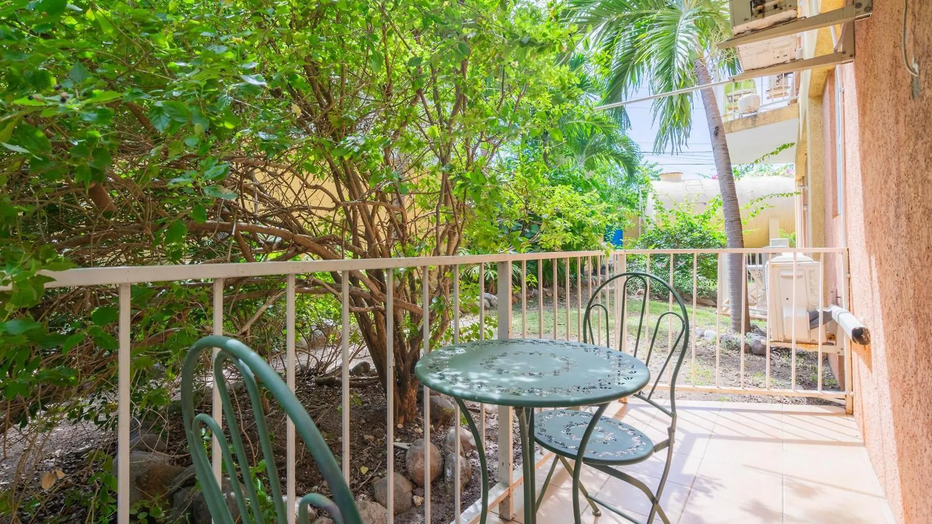 Musgrave Annex- Comfy 1 Bedroom Apartment On The Ground Floor Kingston 0*,  Jamajka