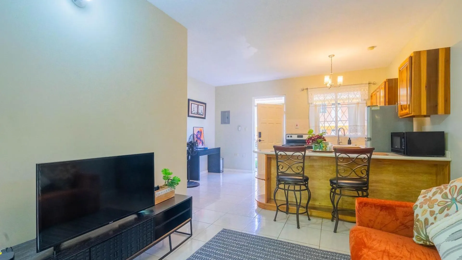 Musgrave Annex- Comfy 1 Bedroom Apartment On The Ground Floor Kingston Jamajka