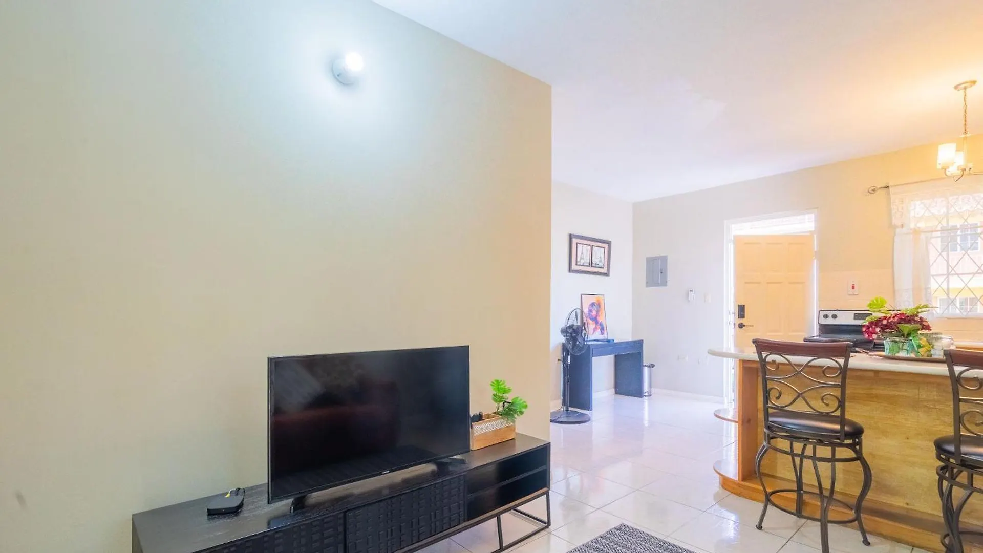 Musgrave Annex- Comfy 1 Bedroom Apartment On The Ground Floor Kingston Jamajka